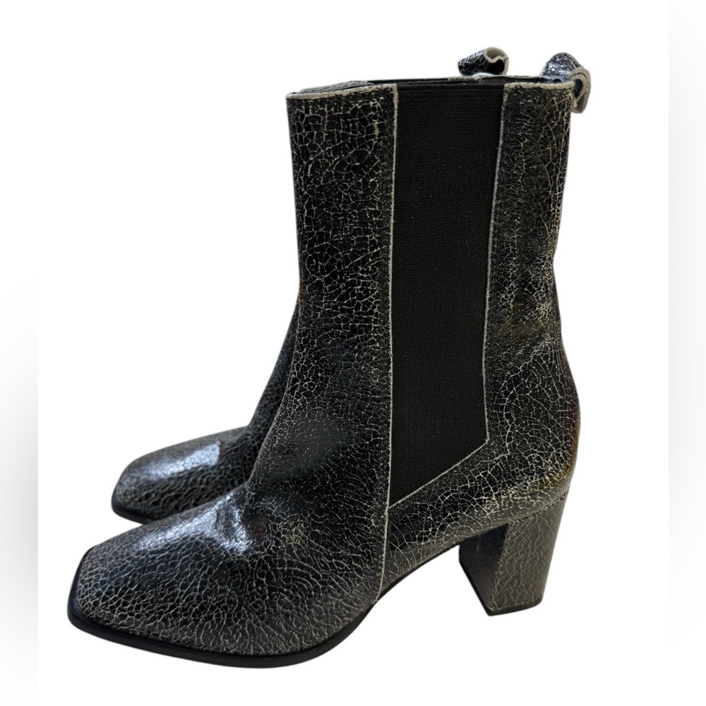 Janet & Janet Italian Leather Cracked Black Ankle Pull On Boots US 8 EU 38 NEW